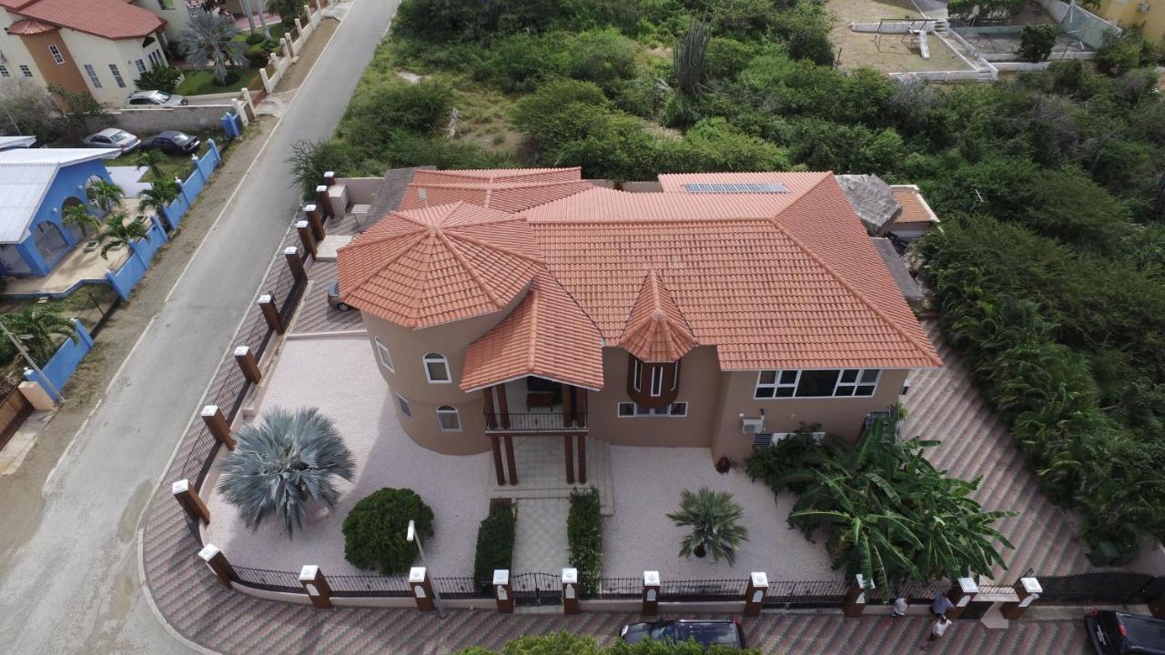 Villa Unique Вилемстад Екстериор снимка